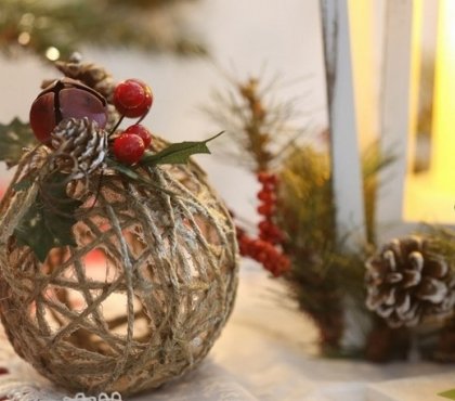 comment fabriquer boule en ficelle jute déco Noel rustique
