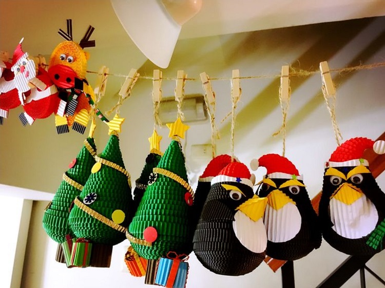 déco de Noël en carton ondulé penguins sapin de noel