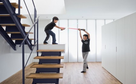 escalier en bois sans contremarche limon central metal noir
