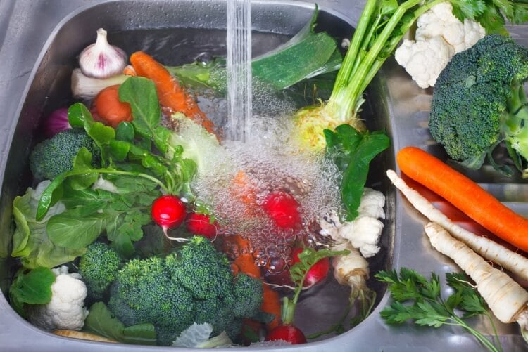 nettoyage fruits et légumes vinaigre eau savon lavage efficace