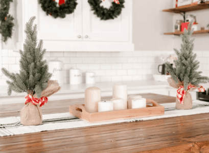 sapin de noel de table naturel sac toile de jute déco ilot de cuisine