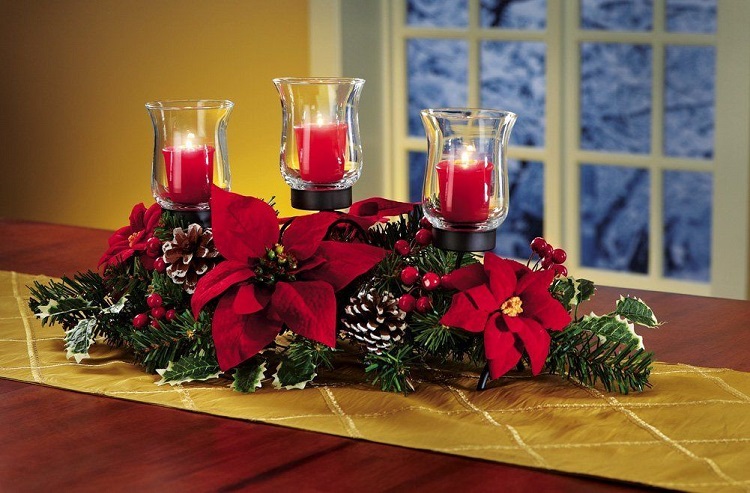 Centre de table avec Poinsettia – l’étoile du dîner festif