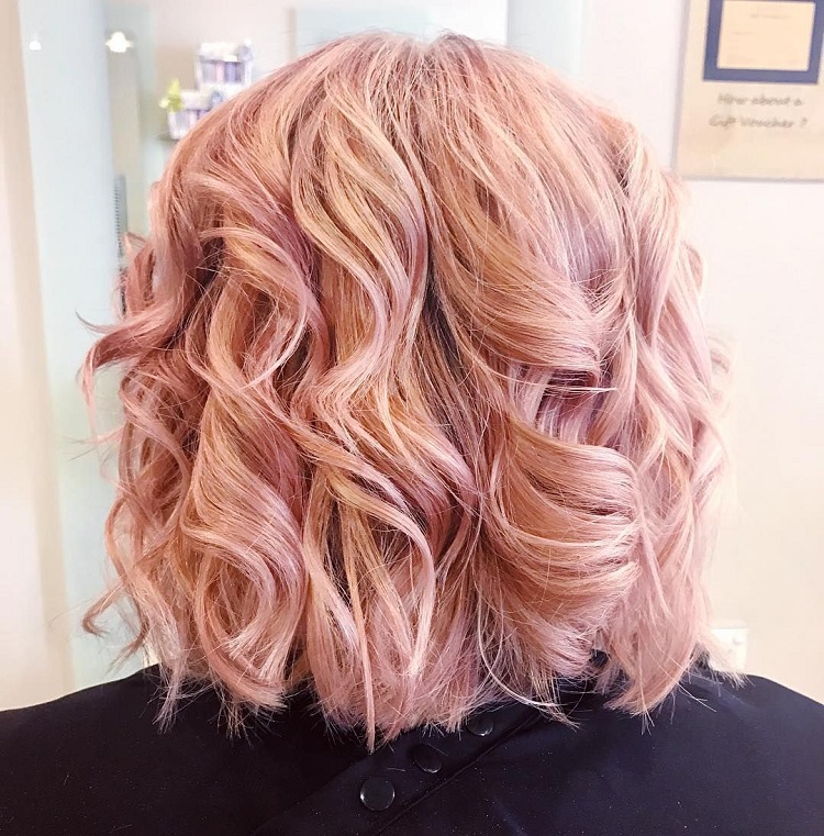 cheveux rose gold tendance 2021
