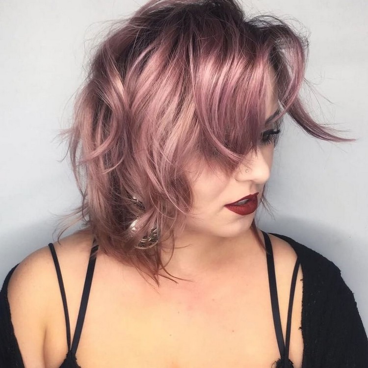 coiffure effet blush rose smoky hair tendance 2021