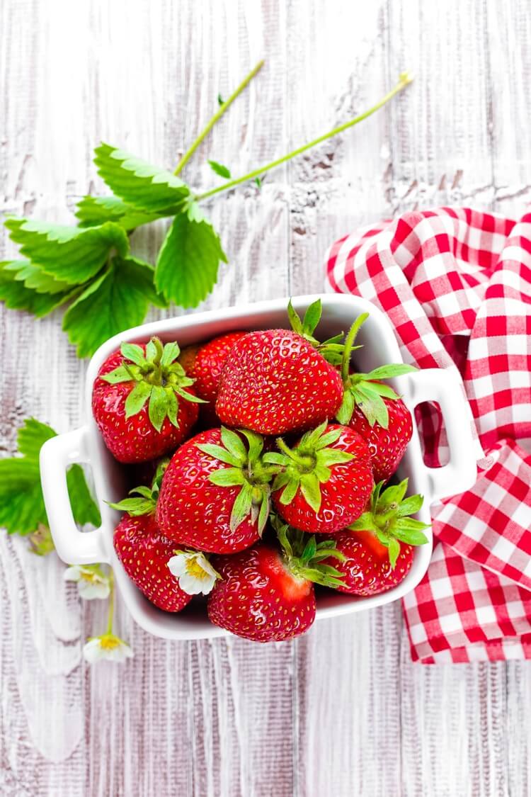 fruits keto permis fraises contenu vitamines potassium