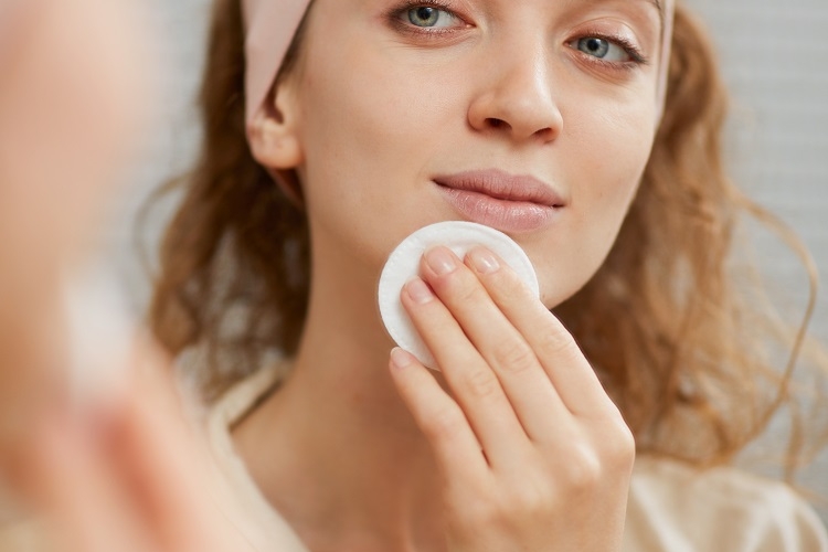 Bicarbonate de soude visage - bienfaits et recettes beauté