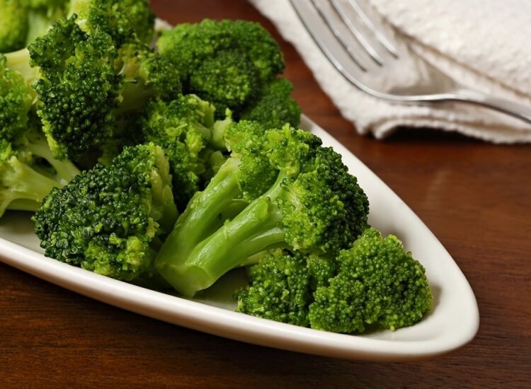 santé bucco-dentaire aliment bon dents broccoli fer vitamine c
