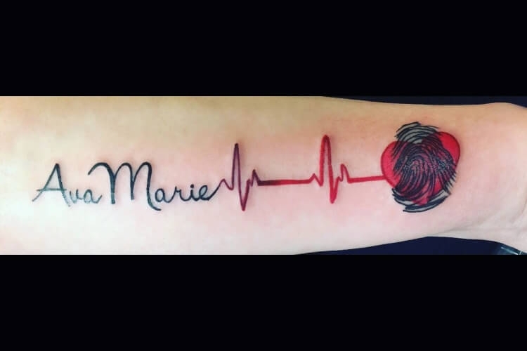 Ligne De Vie Tatouage Femme Battement De Coeur