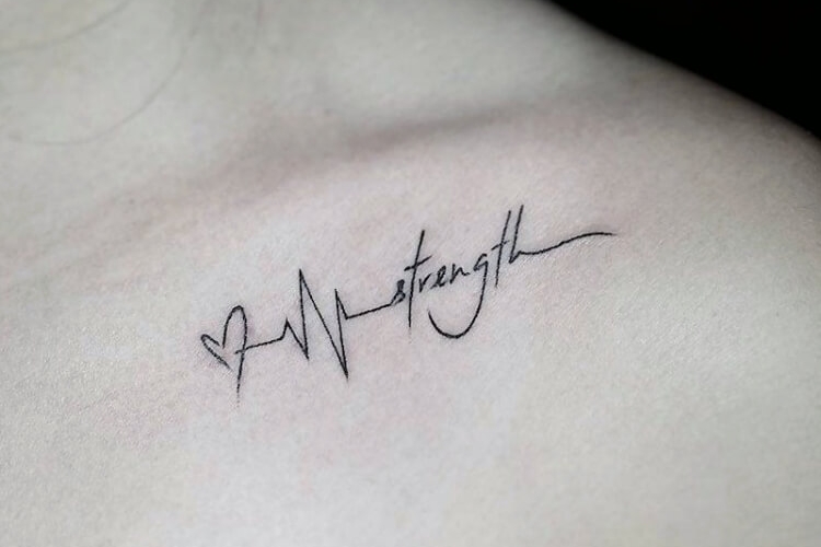 Tatouage battement de cœur : sens cachés et designs modernes