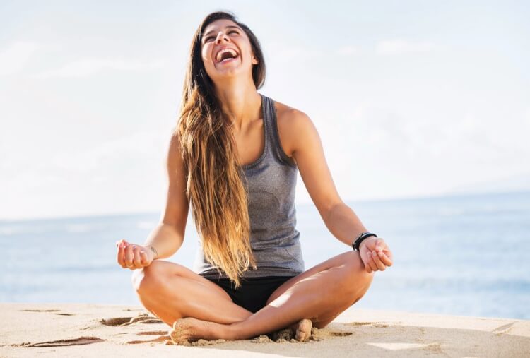 yoga du rire tous les âges exercices faciles