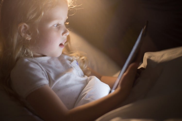 écrans tactiles effets développement enfants nouvelle étude britannique