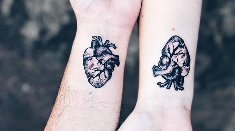 Le tatouage frère et sœur - un signe d'amour éternel