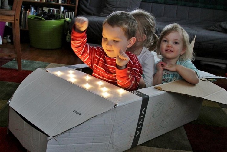 comment faire avion grande boite carton amuser enfants