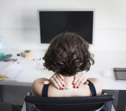 mal de nuque quels exercices d'étirement et de renforcement