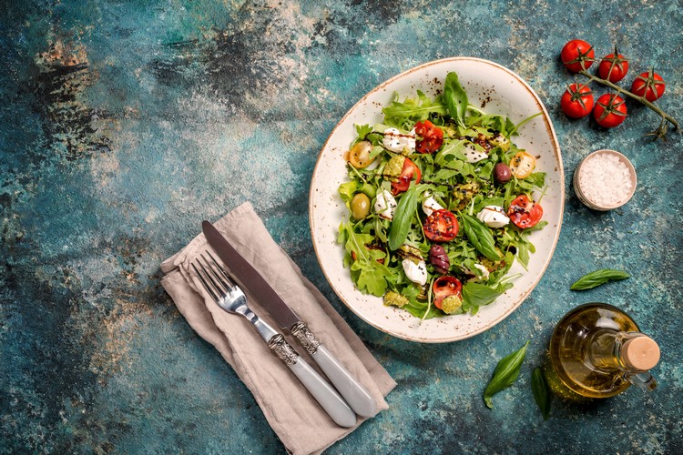 mincir efficacement composer une salade erreurs à éviter alimentation saine