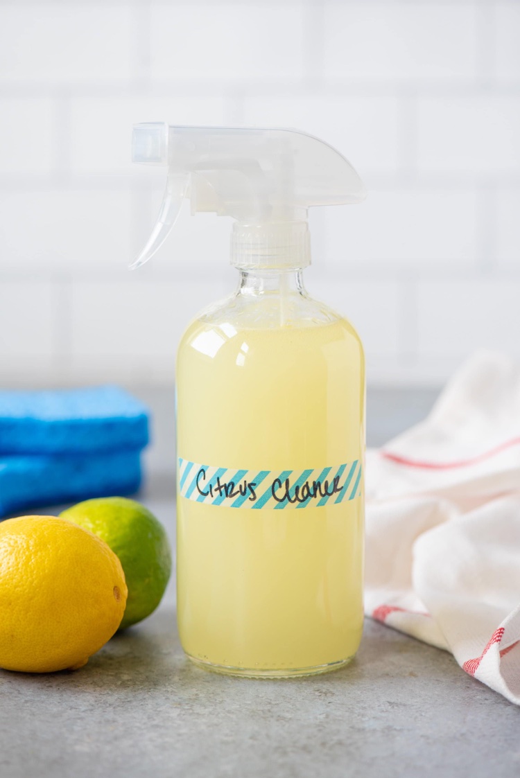 spray nettoyant naturel tout usage vinaigre agrumes savon castille