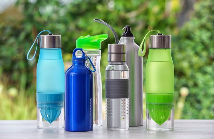 bouteilles réutilisables gourdes multi-usage vie zéro plastique
