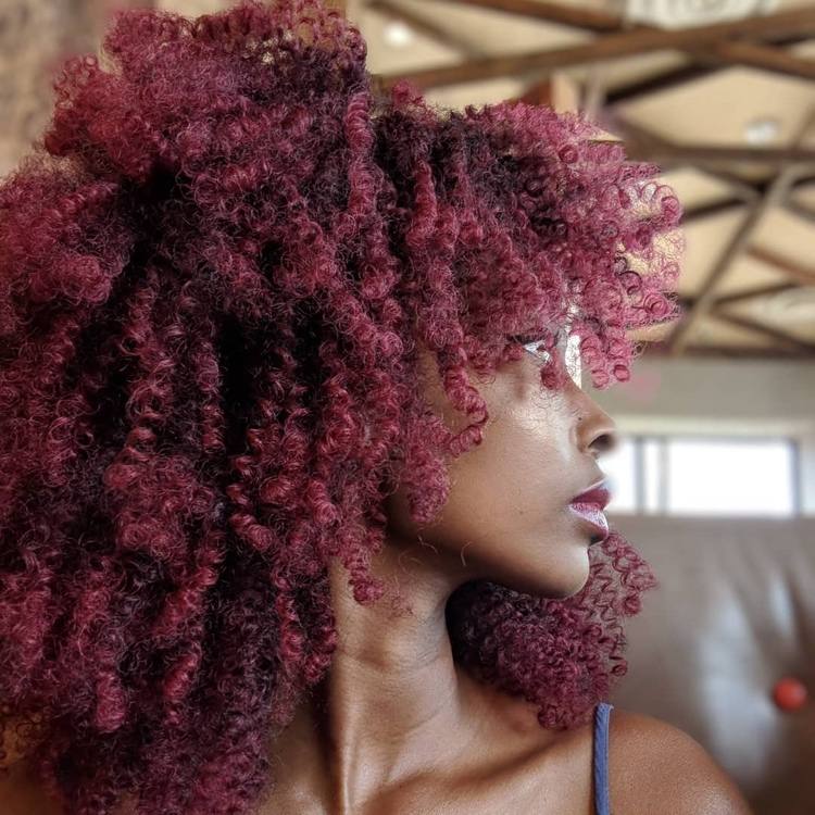 coloration cheveux afro couleur bordeaux couleur cheveux tendance