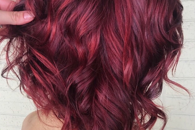 Coloration cheveux femme 50 ans en 20+ idées à oser