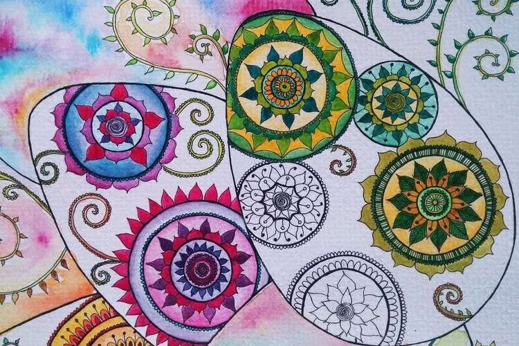 mandala de paques pour adultes feutres aquarelles