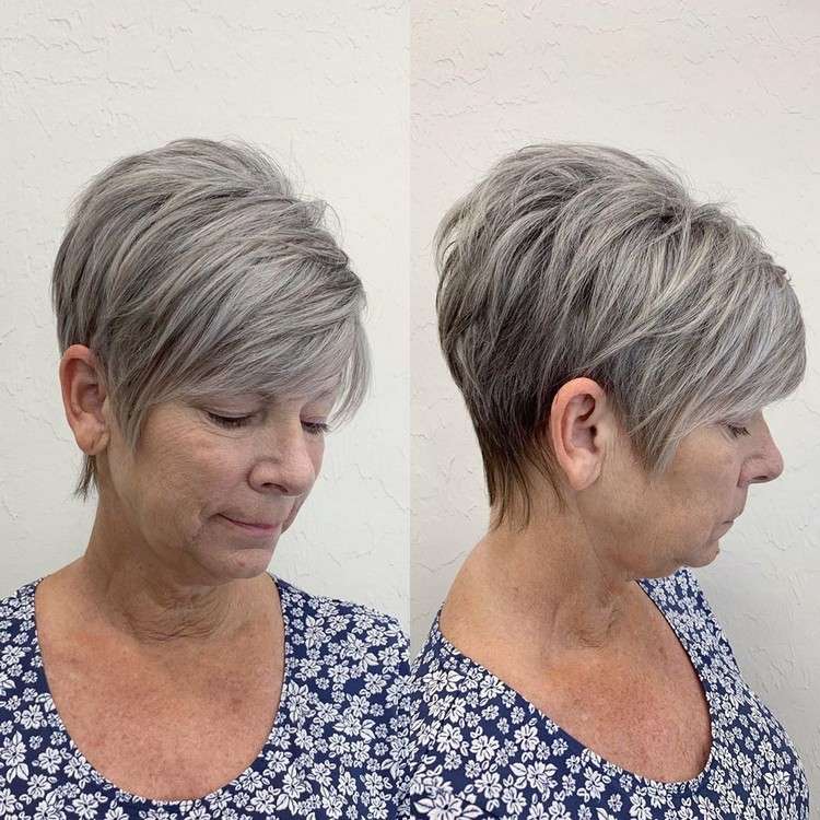 pixie cut avec mèche longue coiffure pour cheveux gris et courts