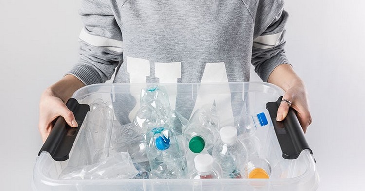 réduire sa consommation plastique réutiliser bouteilles plastiques