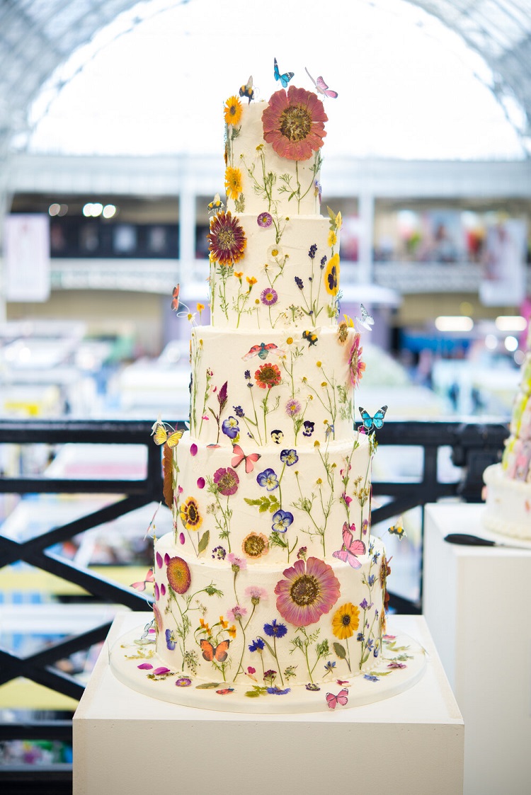 tendance cake design mariage pinterest 2021 pressed flower cake gateau de mariage avec fleurs séchées