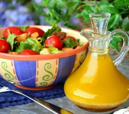 aliments sains qui sont mauvais pour la santé sauces industrielles salade mode de vie santé