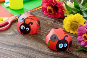 comment fabriquer une coccinelle en papier