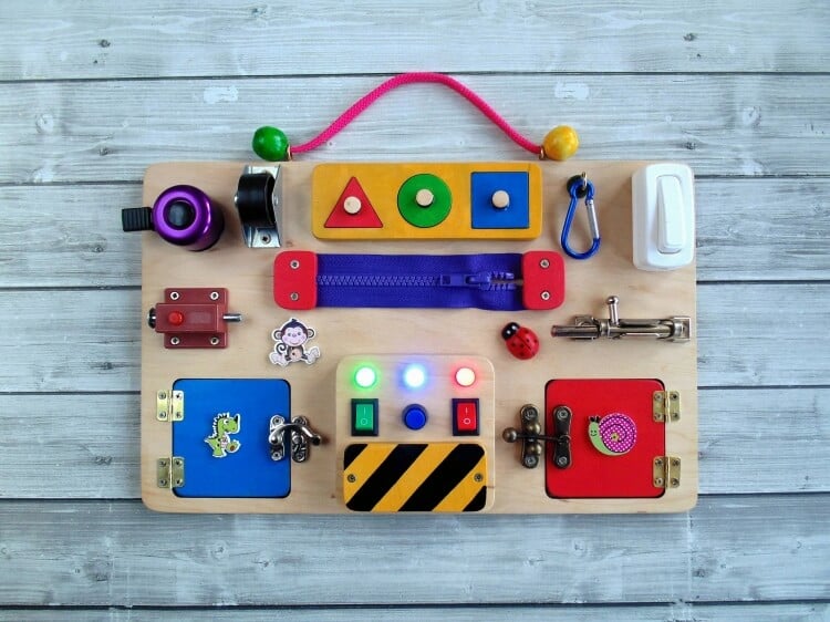 DIY : des jouets sensoriels pour bébés - La Maison des Maternelles