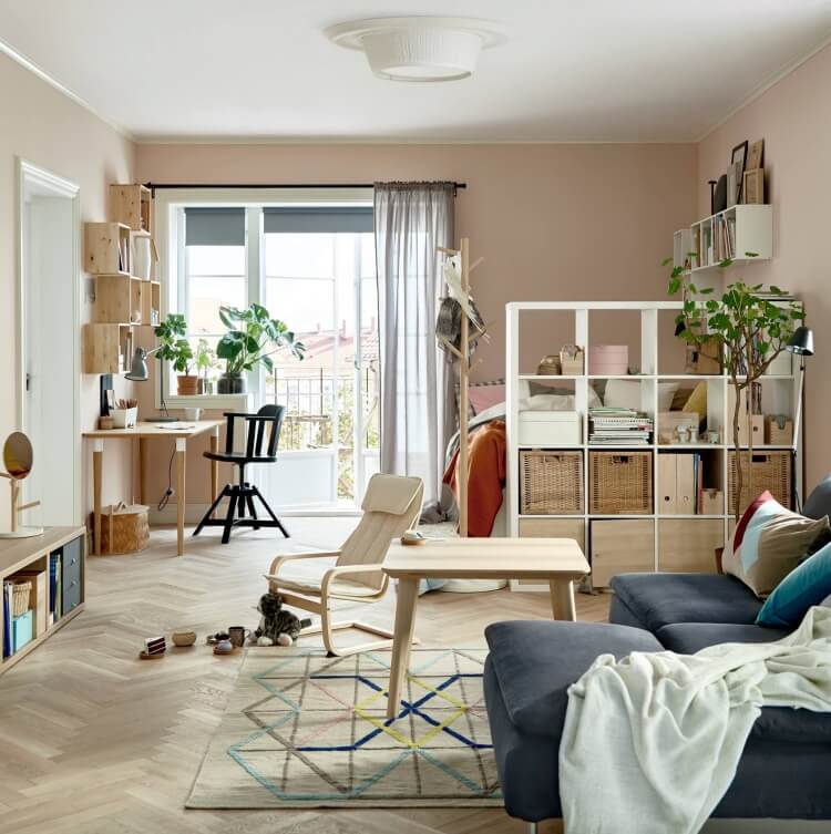 décoration studio 20m2 meubles en bois clairs