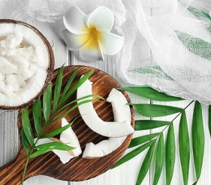 huile essentielle de monoi de Tahiti pour bronzage de la peau en été