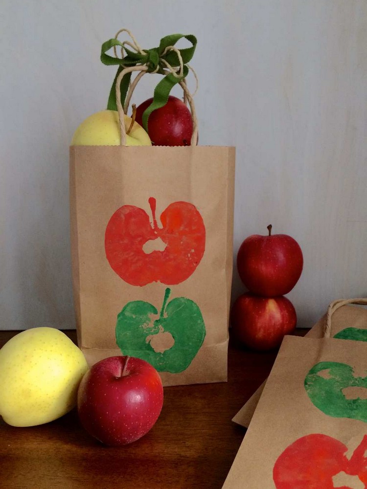 impression pommes sur papier craft peinture printemps maternelle