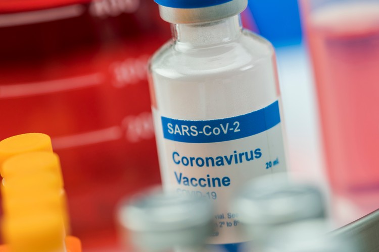 personnes obèses moins de 50 ans non éligibles vaccination contre le coronavirus demande de réévaluation pandémie Covid-19