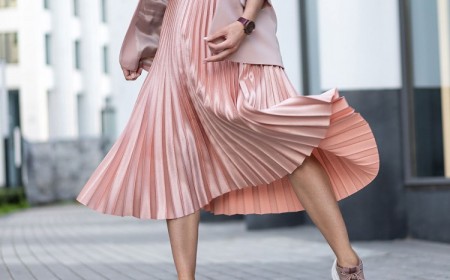 quelles chaussures porter avec une jupe longue plissee