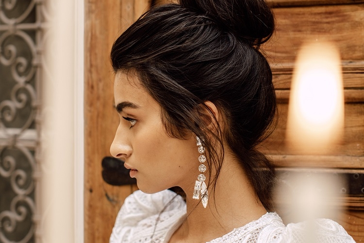Chignon bohème chic : 20+ looks de soirée et de mariage