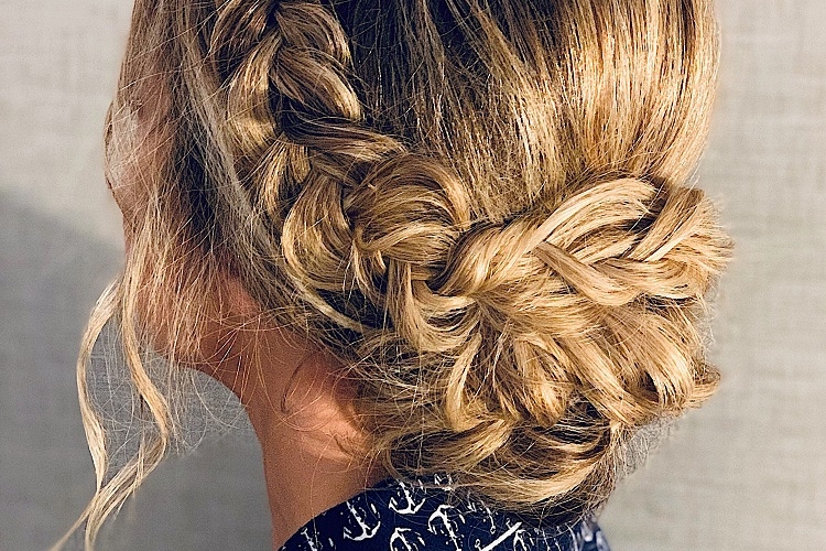 Chignon bohème chic : 20+ looks de soirée et de mariage