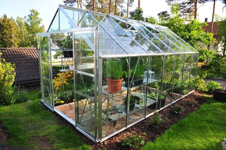 fabriquer une serre de jardin en plaques de verre acrylique tutoriel