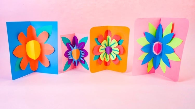 faire une carte pop up pour la fête des mères fleurs 3D