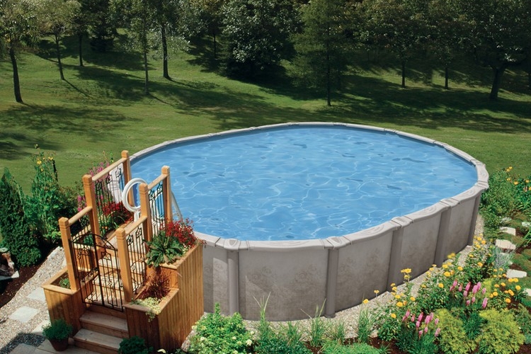 Aménagement autour piscine hors sol - comment embellir le bassin