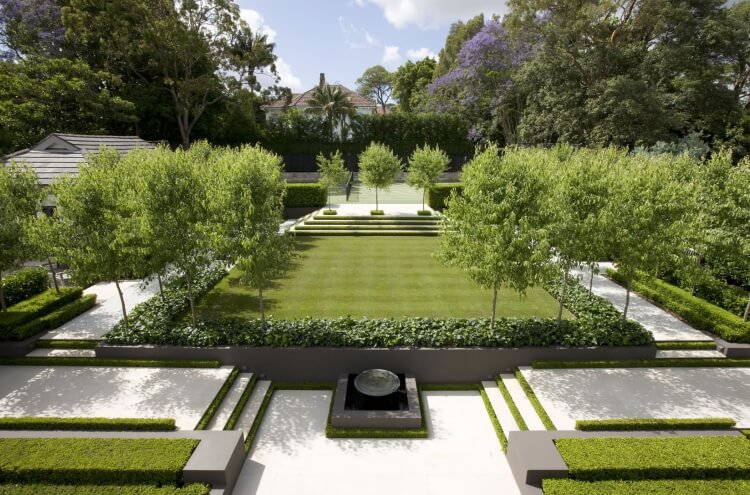 jardin à la française motifs géométriques éléments architecturaux aquatiques