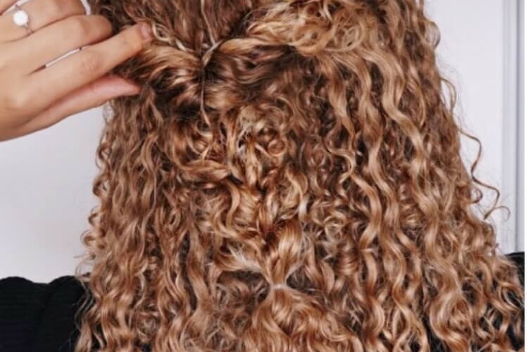 Coiffure demoiselle d'honneur cheveux crépus en quelques idées géniales