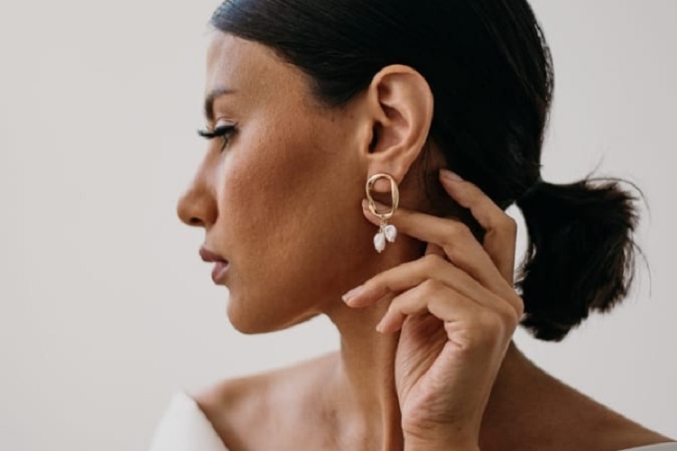 Coiffure invitée mariage : idées pour chaque goût et type de cheveux
