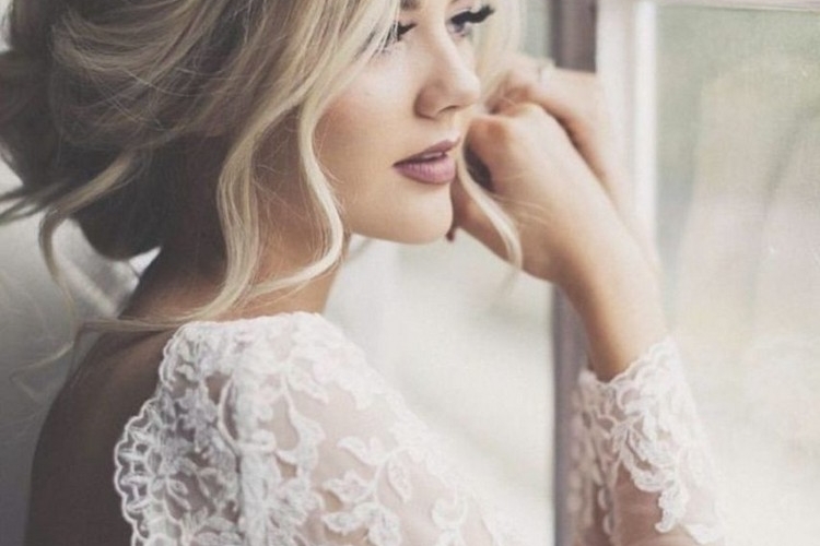 Coiffure wavy mariage - idées pour cheveux court, mi-long ou long