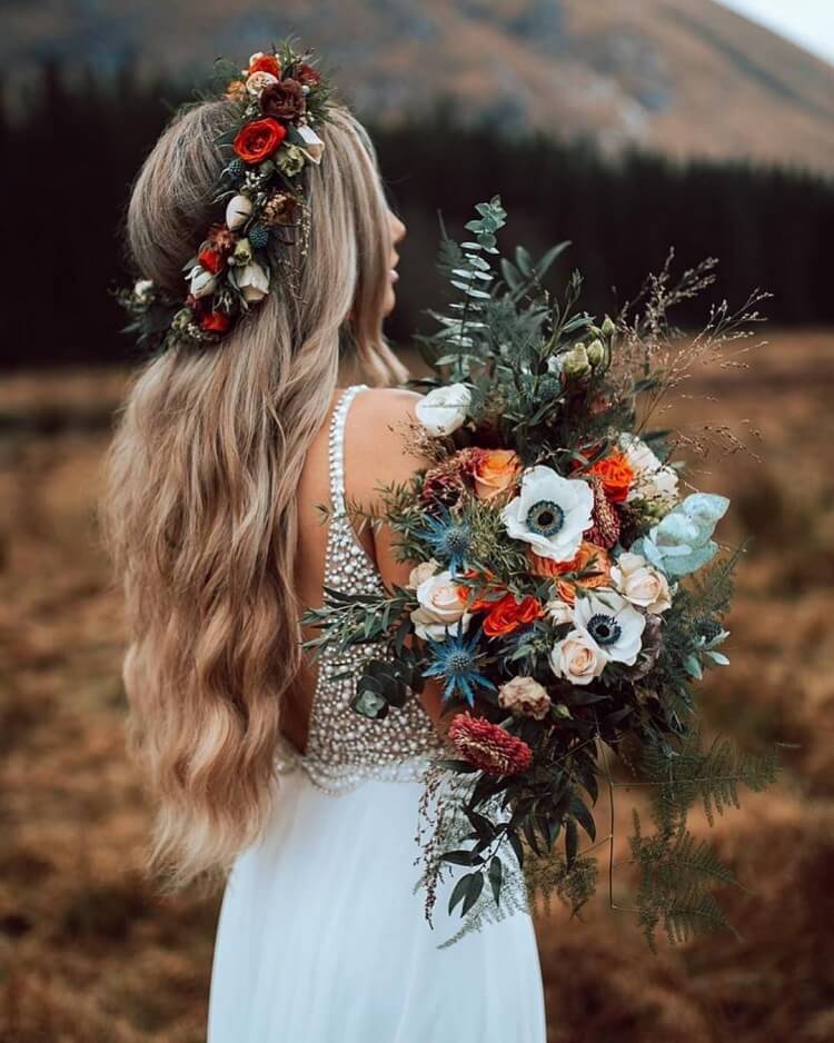 couronne et bouquet de fleurs assortis mariage champêtre