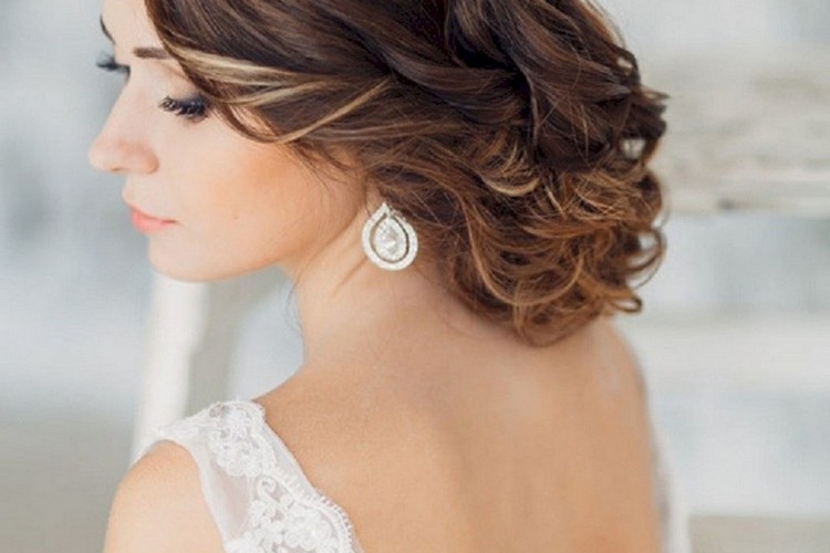 Wavy Cheveux Mi Long Mariage