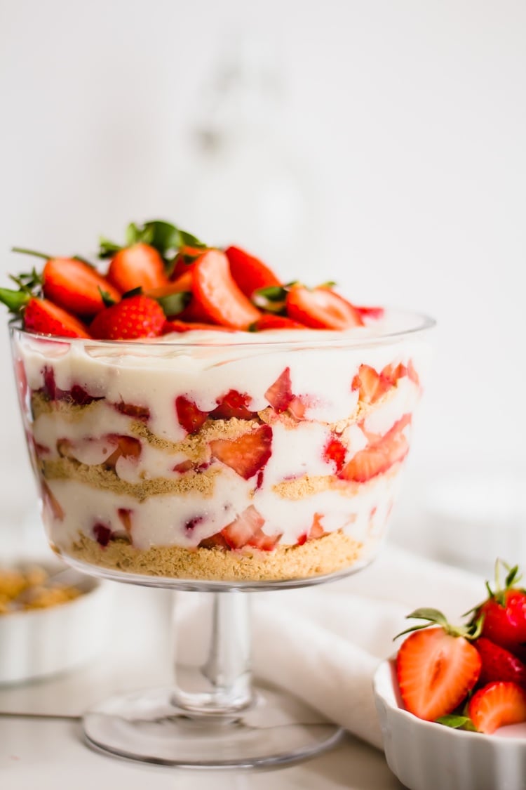 dessert aux fraises facile et rapide bagatelle fraise végétalienne