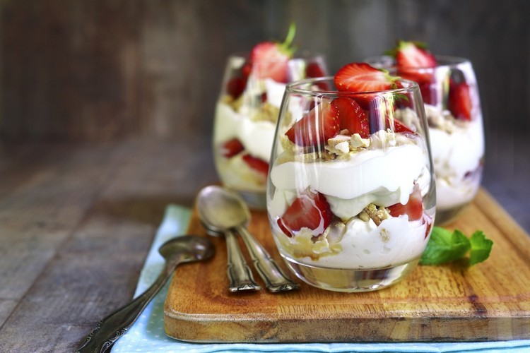 dessert fruits été tiramisu aux fraises en verrine faible en glucides calories