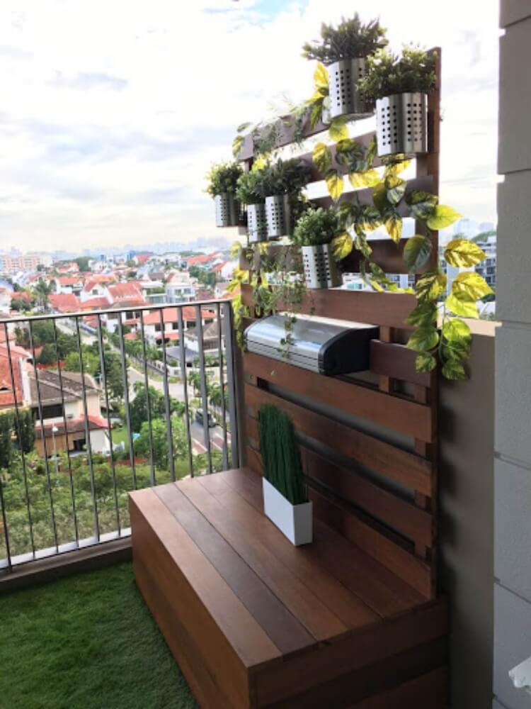 fabriquer un brise-vue balcon espace disponible planches bois palette