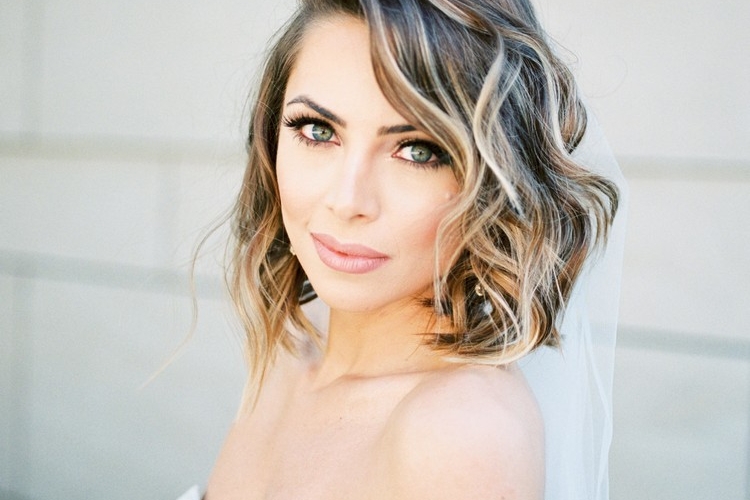 Coiffure wavy mariage - idées pour cheveux court, mi-long ou long